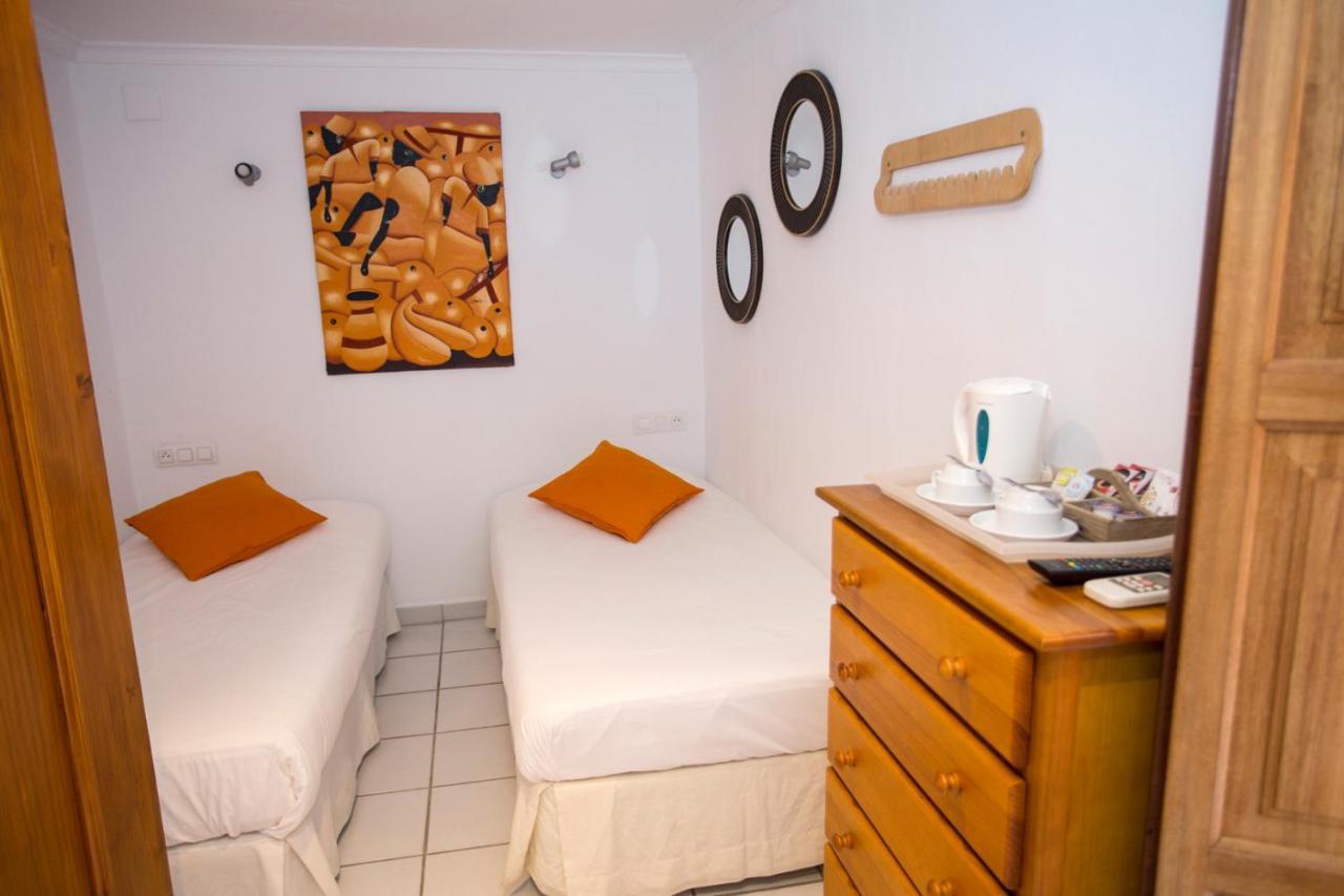 Pension Oliva Extérieur photo